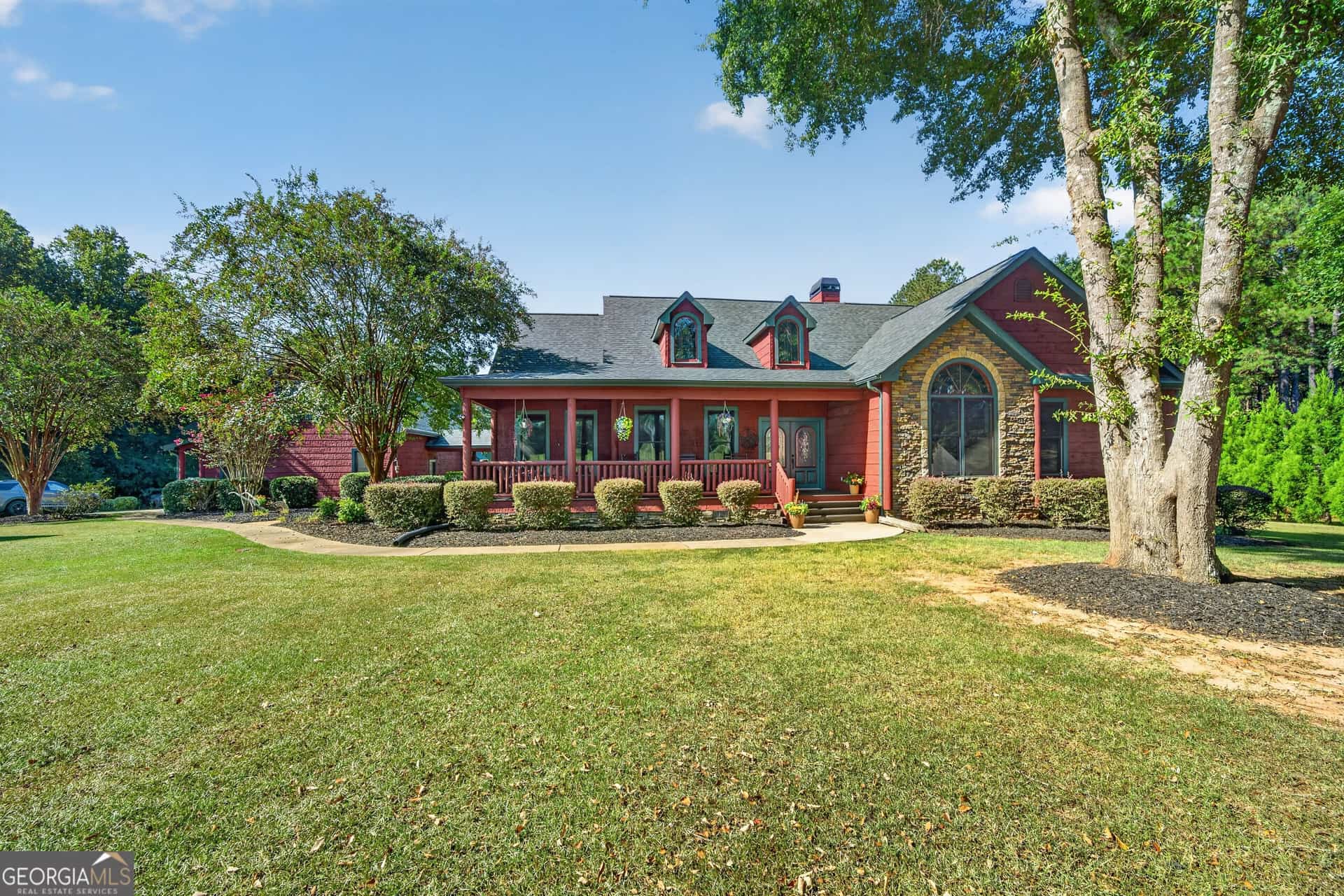 Listing photo 3