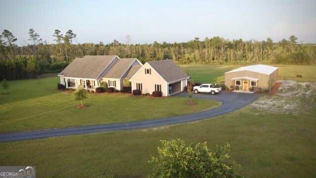 2493 Broxton HWY, Denton, GA 31532