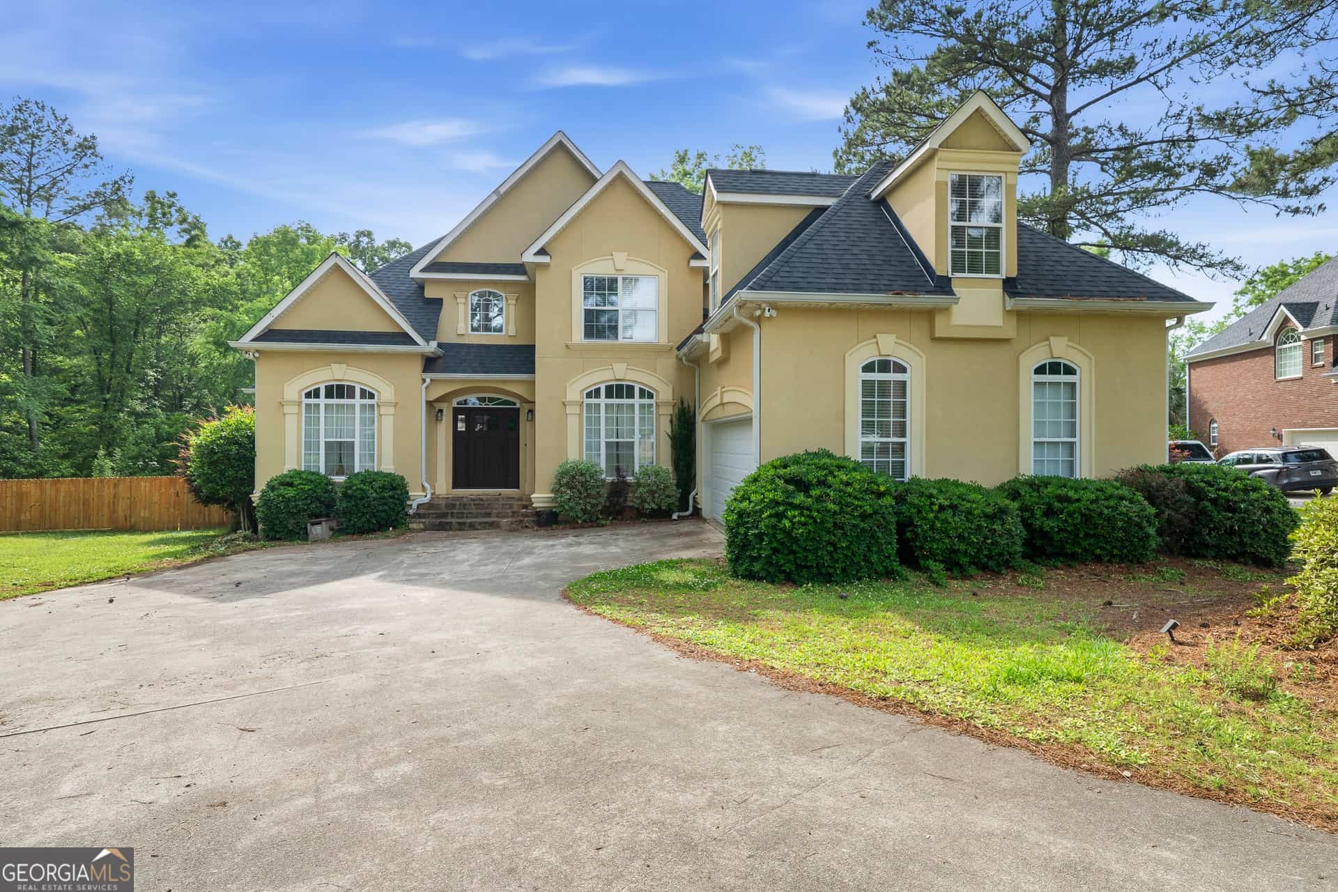 419 Darren Carson LN, Gray, GA 31032