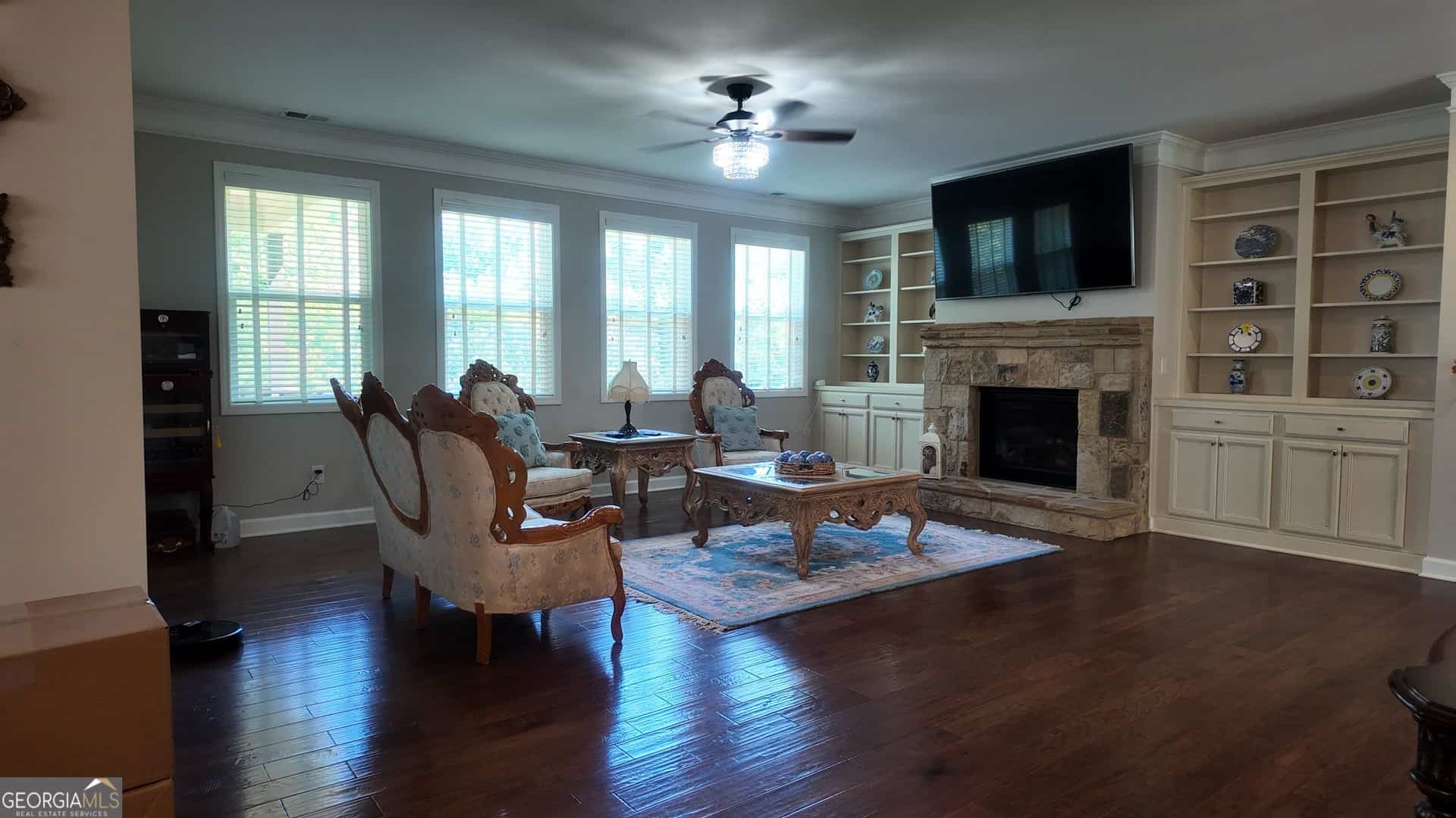 Listing photo 6