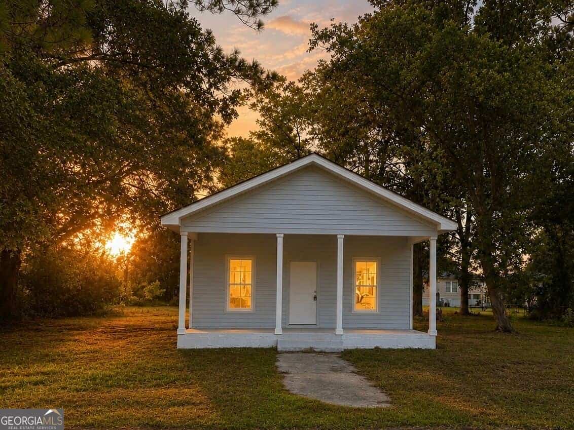 23 Wilson ST, Nahunta, GA 31553