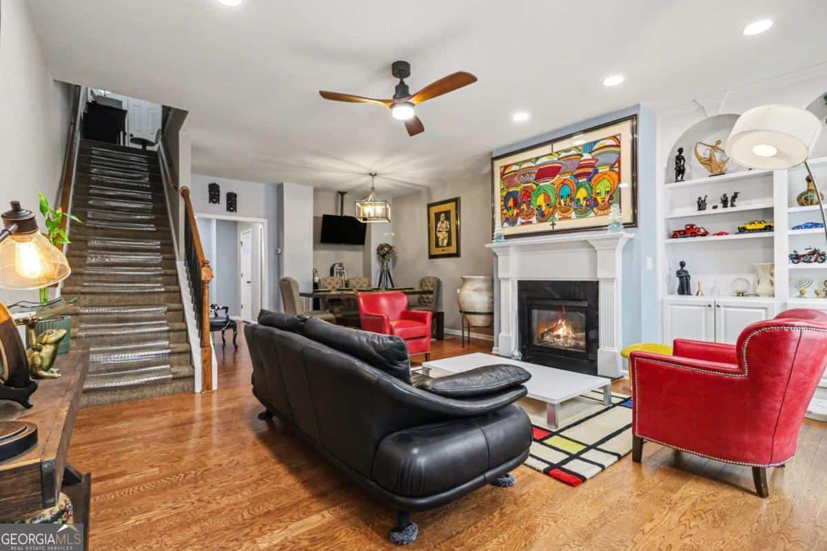 Listing photo 4