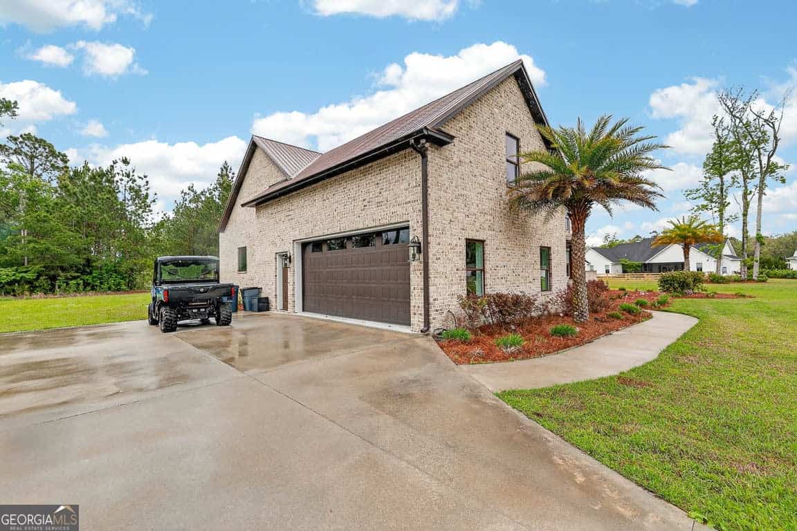 Listing photo 6