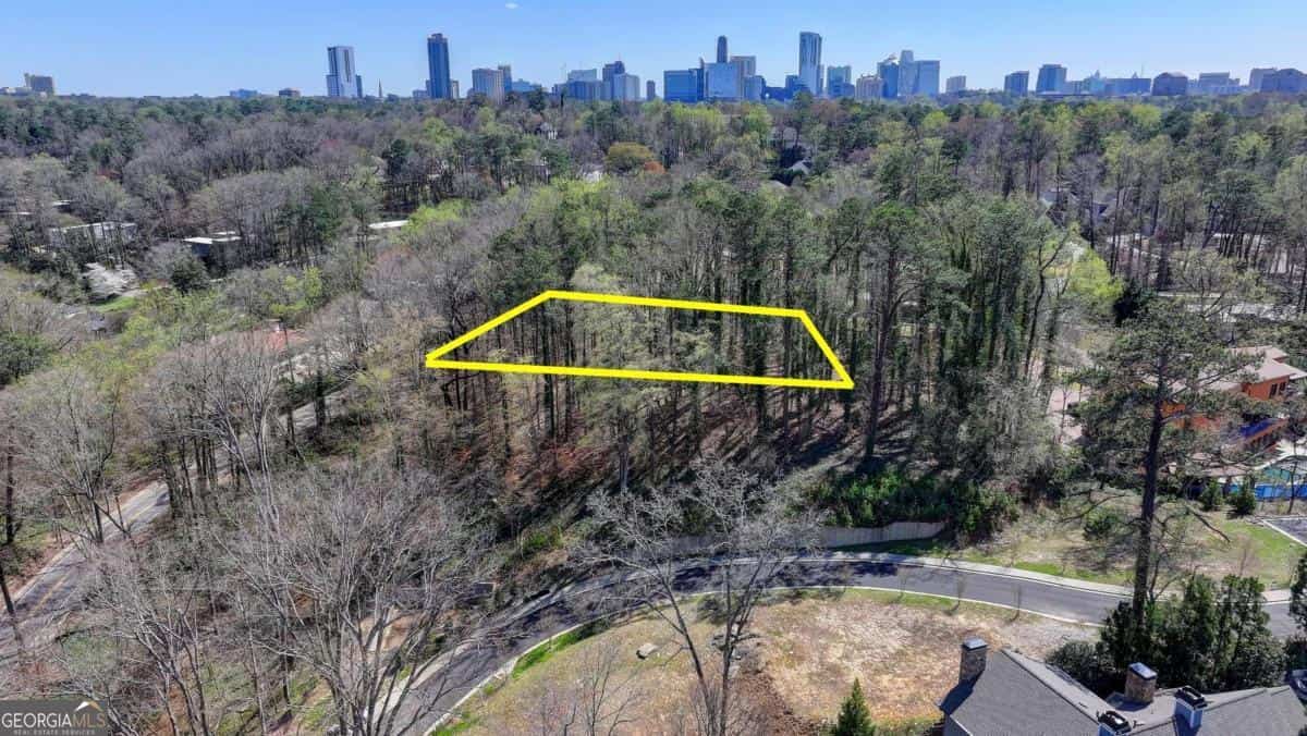 Listing photo 6
