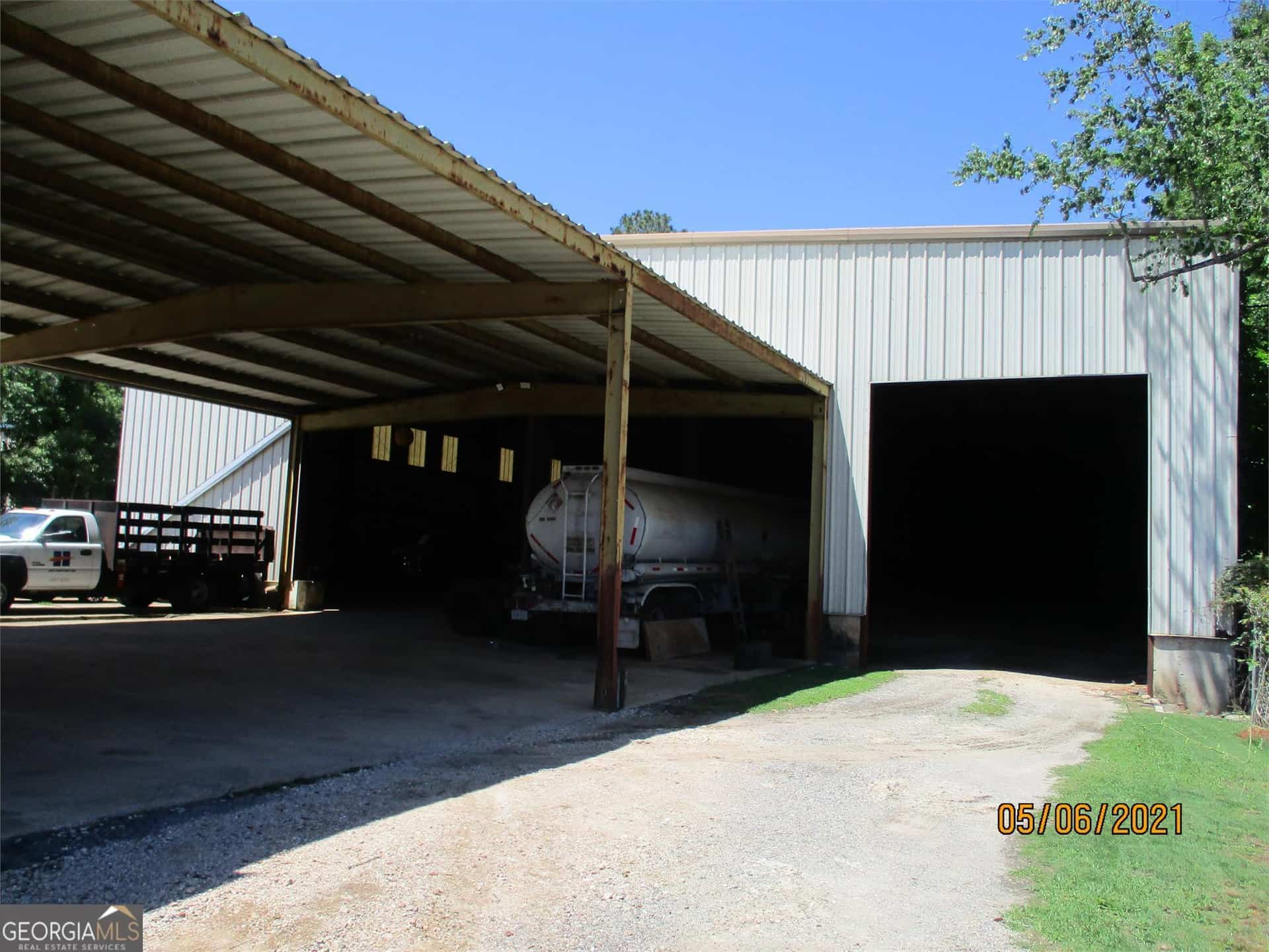 Listing photo 6