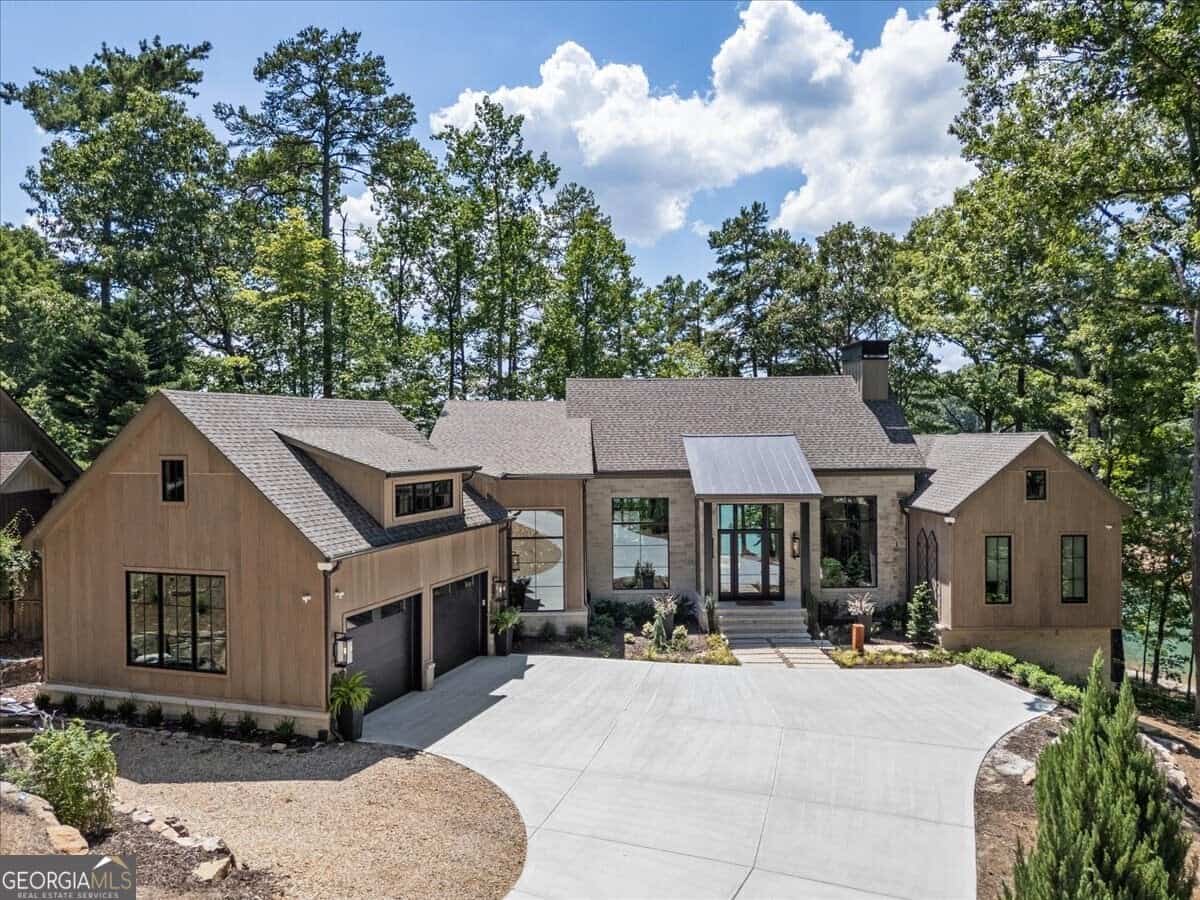 9330 Lisa CIR, Gainesville, GA 30506