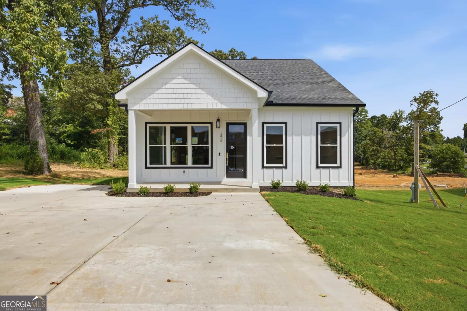 358 Thomas RD, Fort Oglethorpe, GA 30742