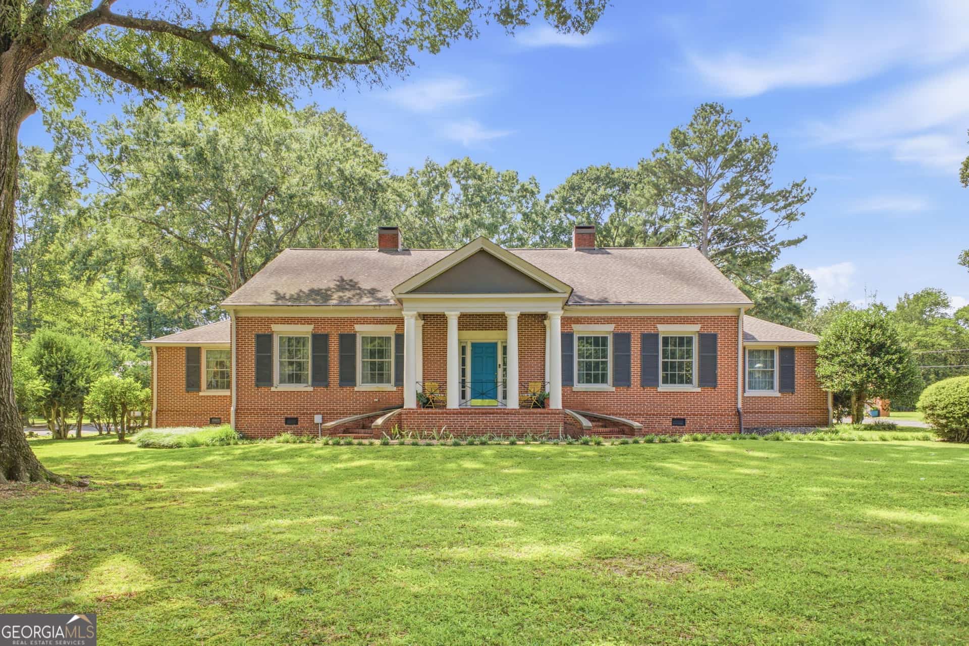 385 Tavern LN, Trion, GA 30753