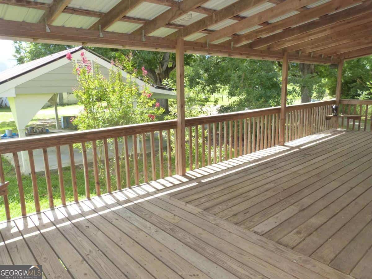 Listing photo 6