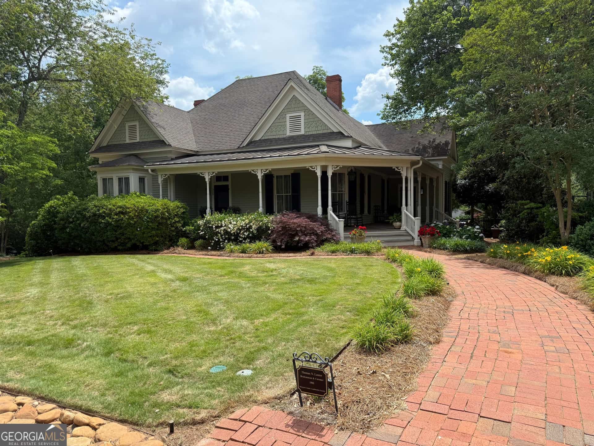 Listing photo 4