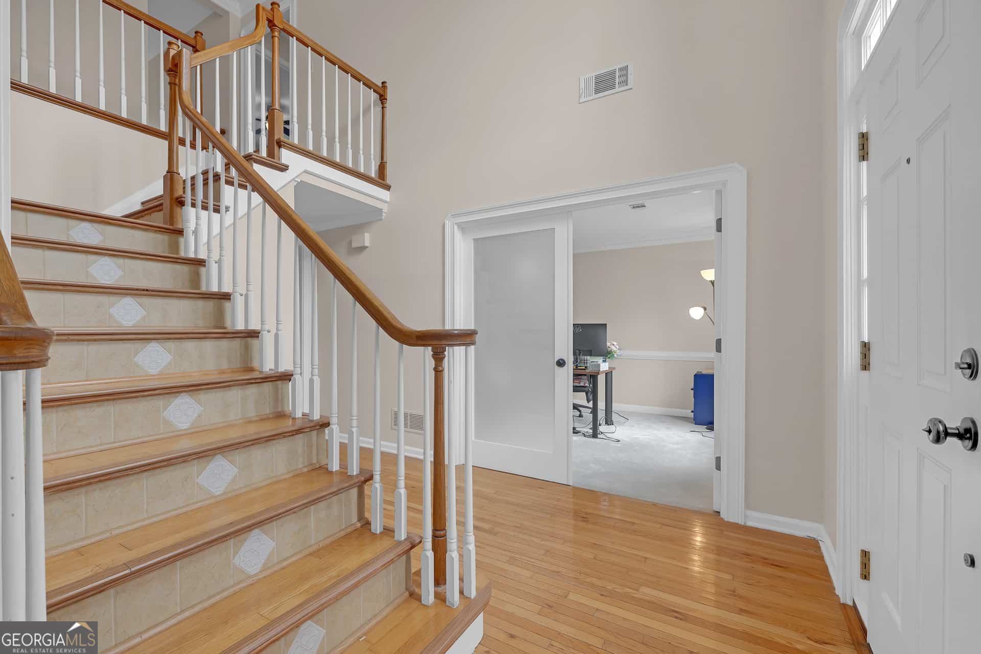 Listing photo 6