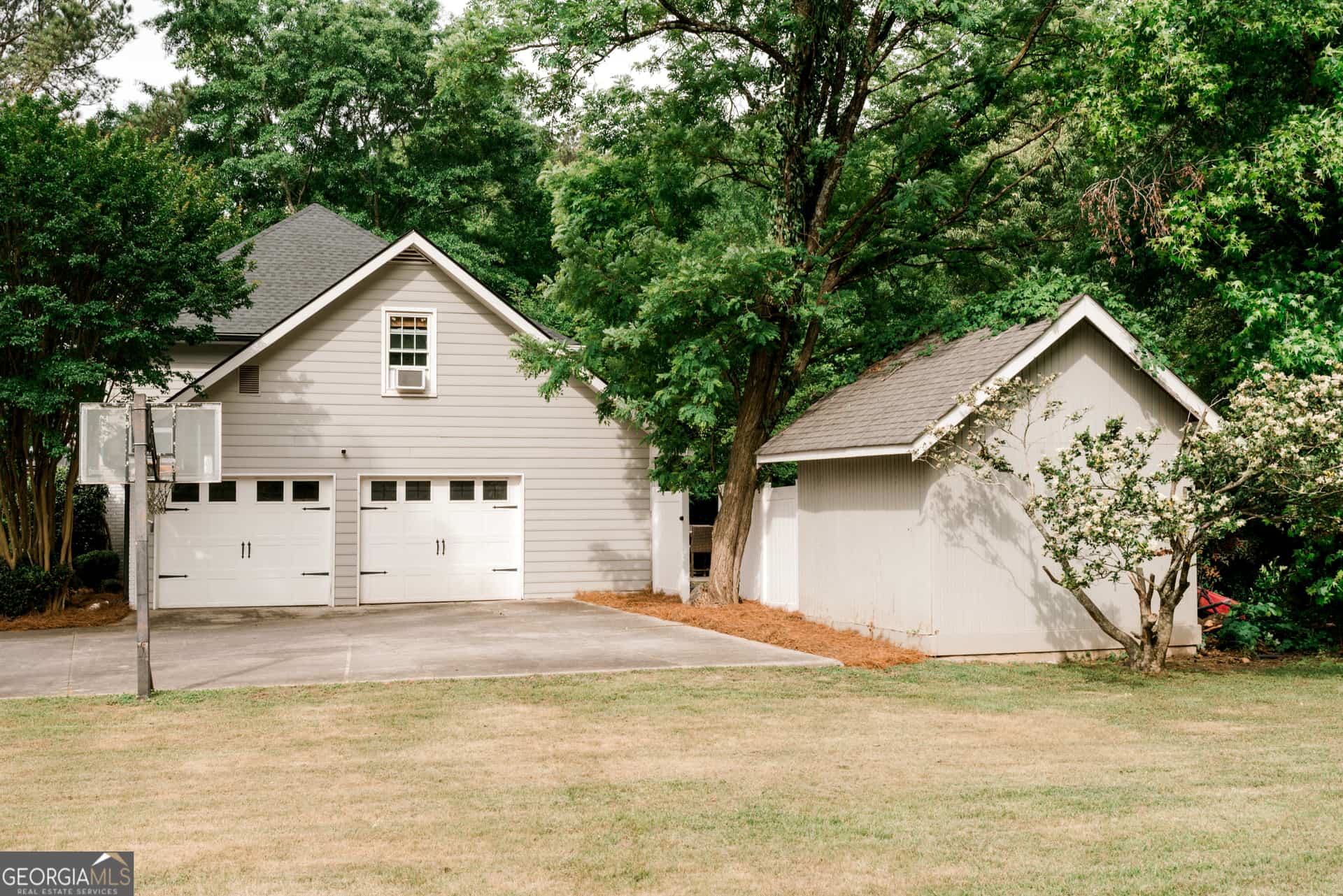 Listing photo 6