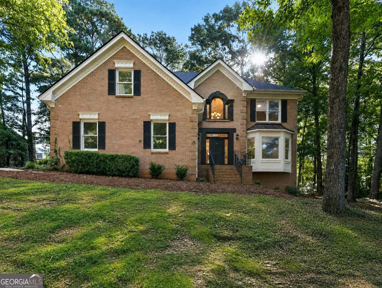 2240 Whispering Pines LN, McDonough, GA 30253