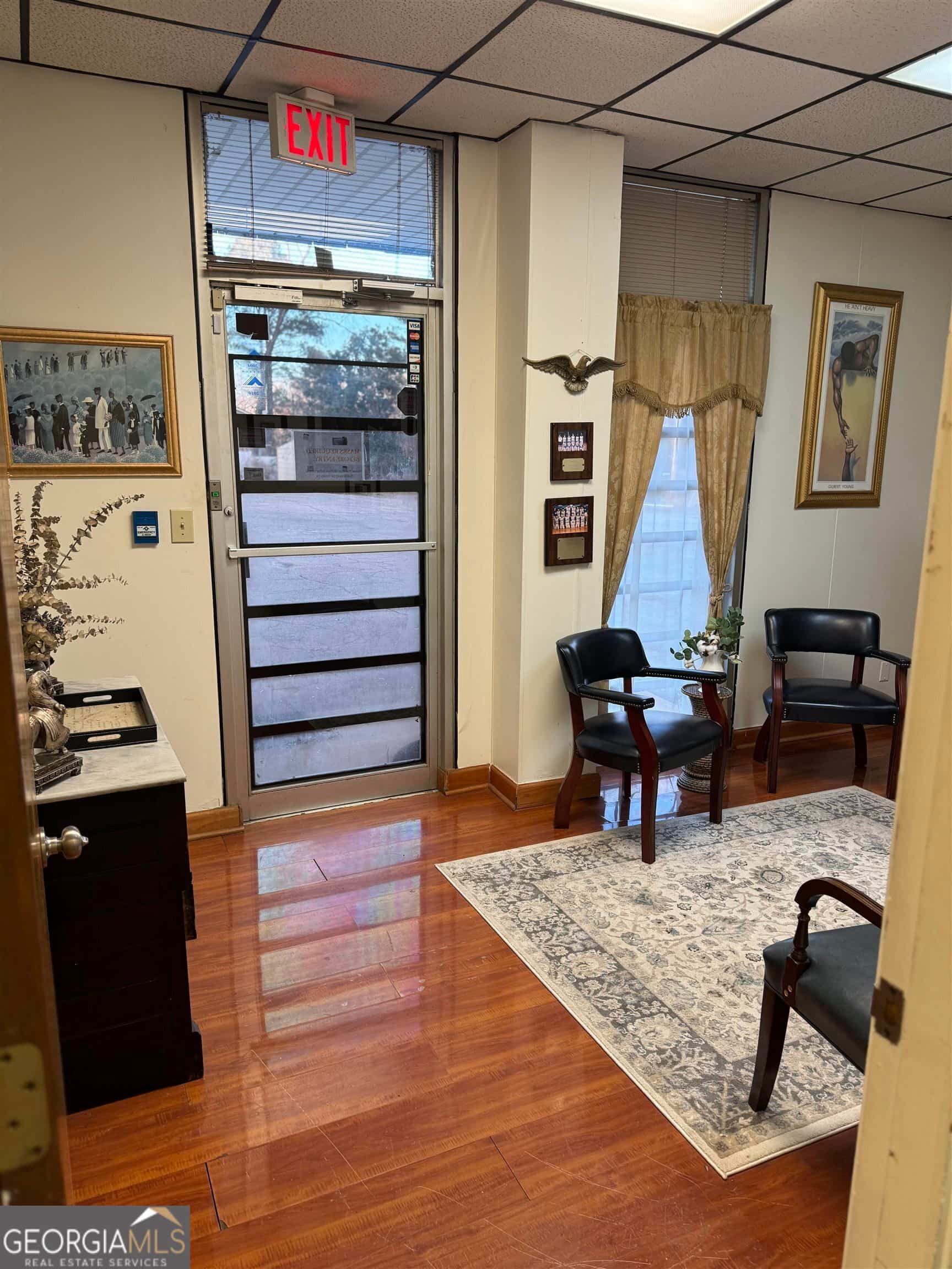 Listing photo 6