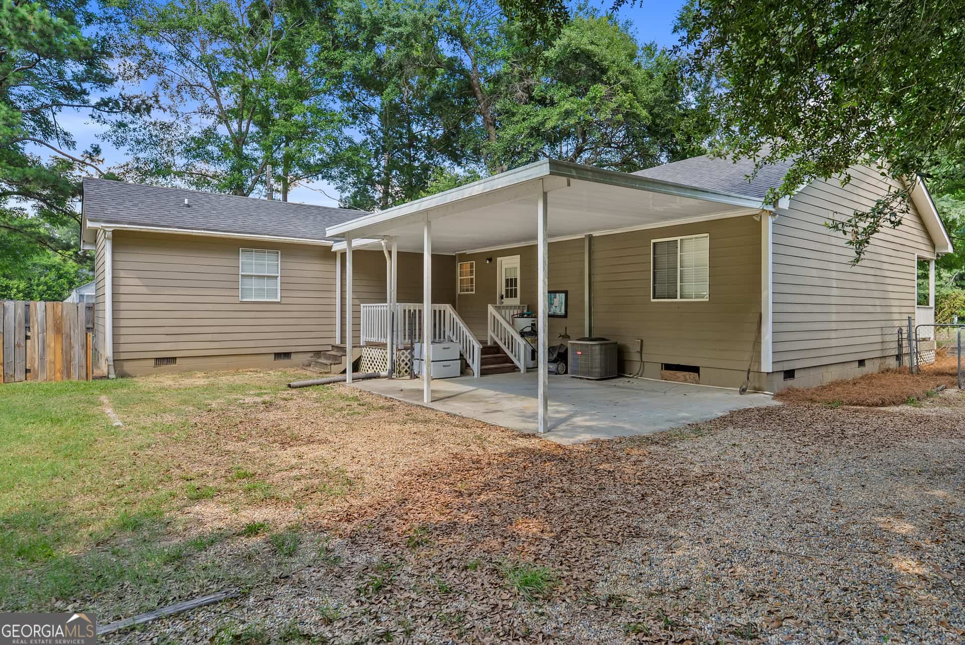 Listing photo 6
