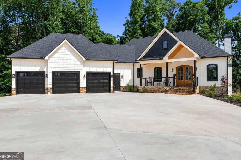 183 Lake Pointe RD, Hartwell, GA 30643
