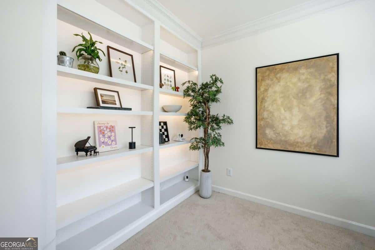 Listing photo 6