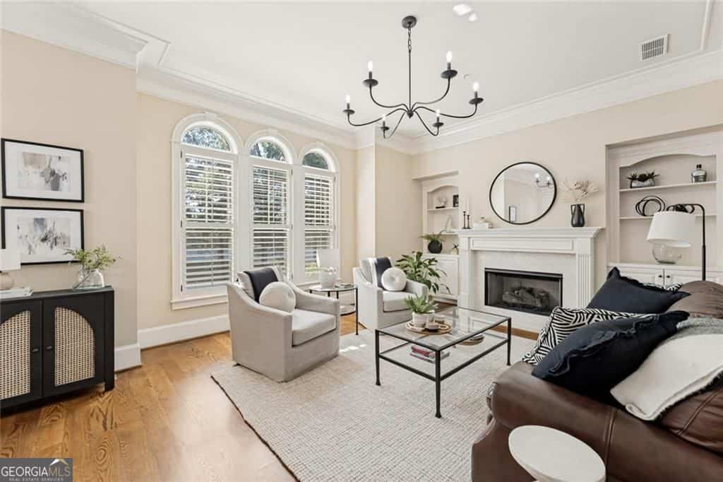 Listing photo 6