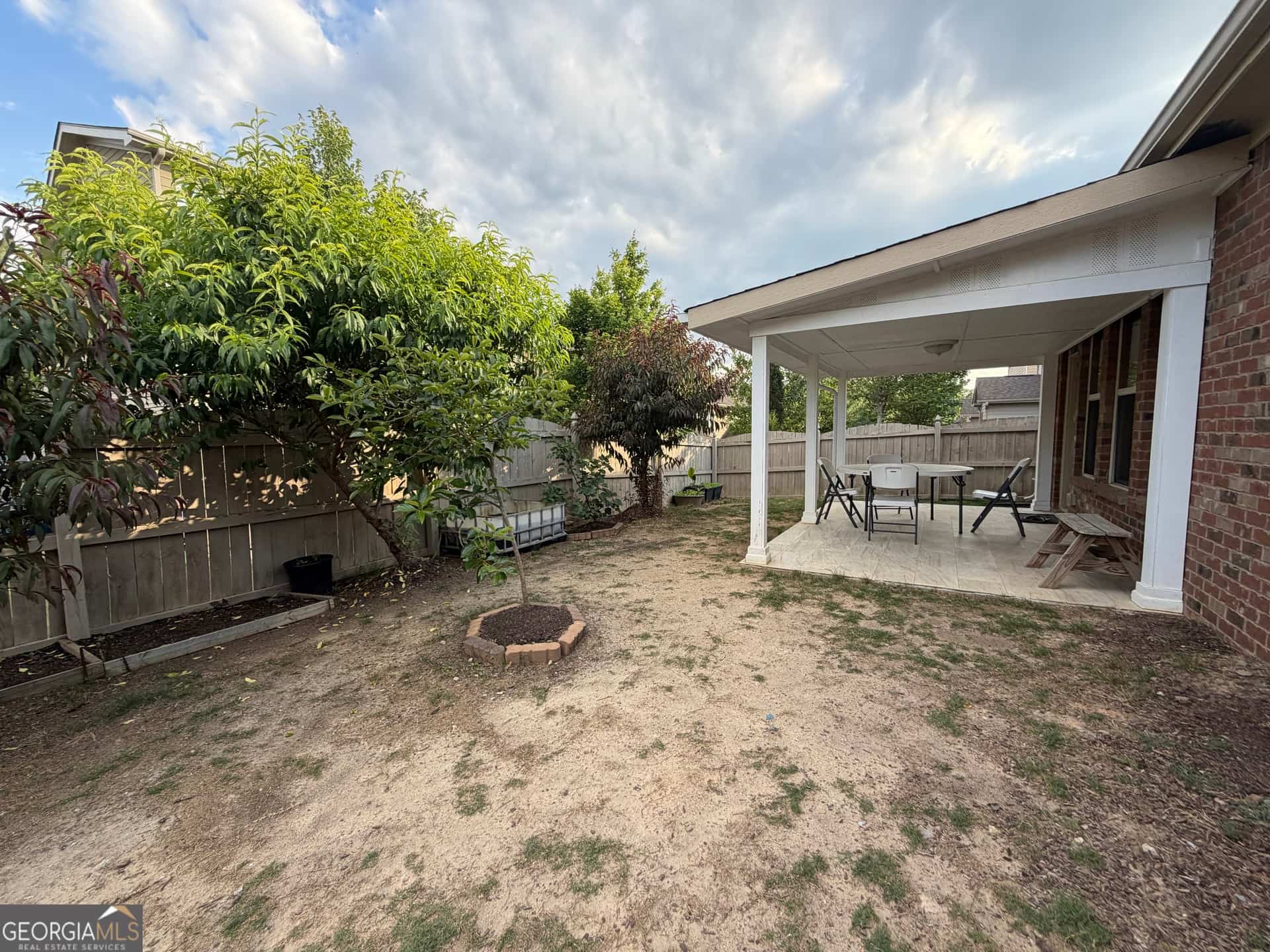 Listing photo 6