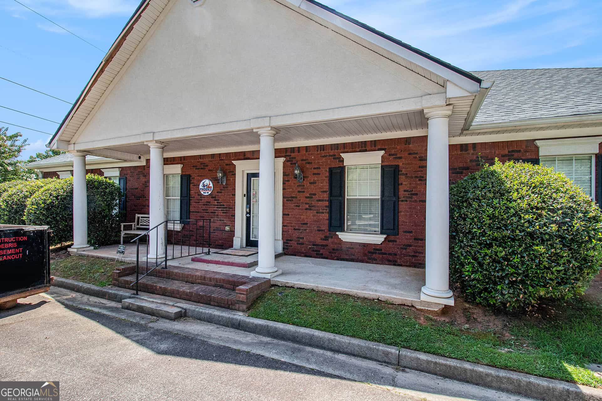 Listing photo 3