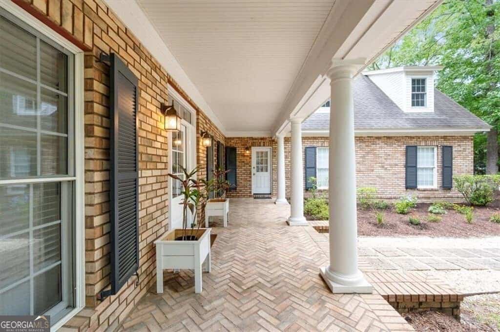 Listing photo 4