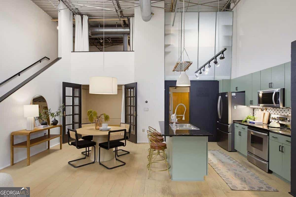 195 Arizona AVE 121 #121, Atlanta, GA 30307