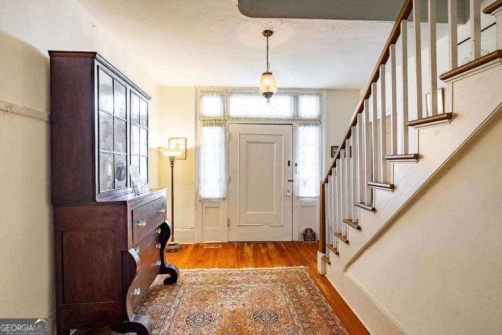 Listing photo 4
