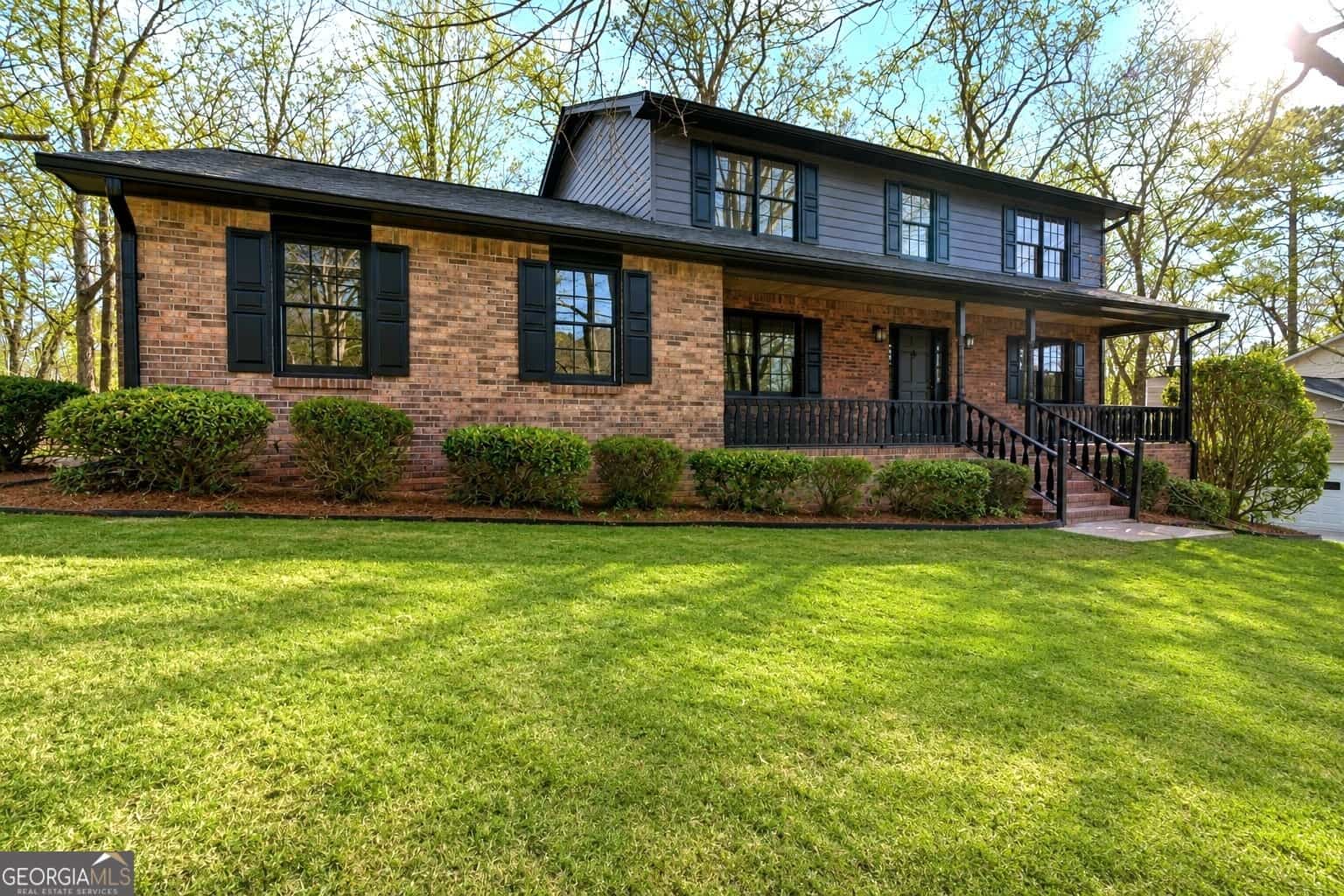 4566 Brandon DR SW, Lilburn, GA 30047