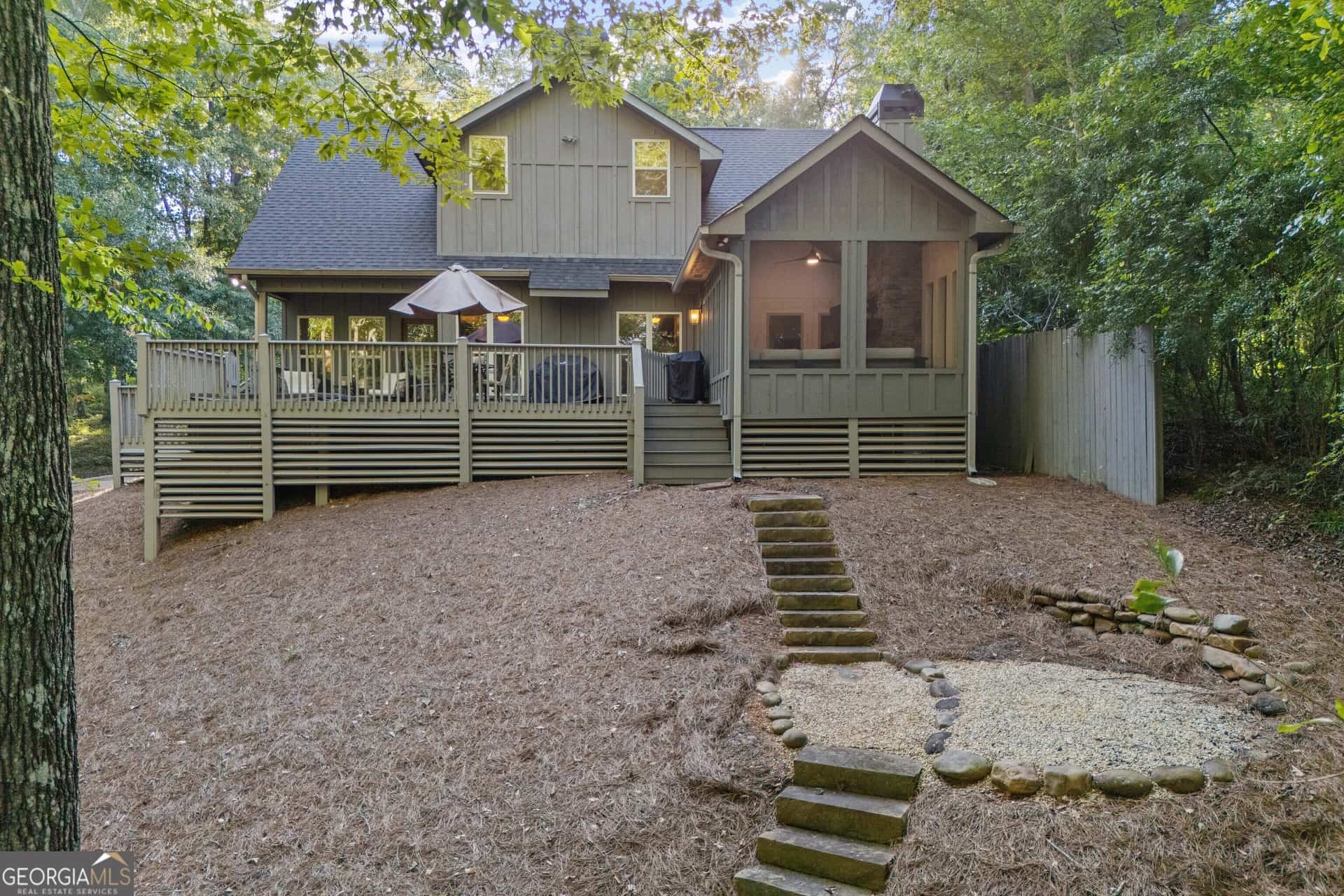 Listing photo 6