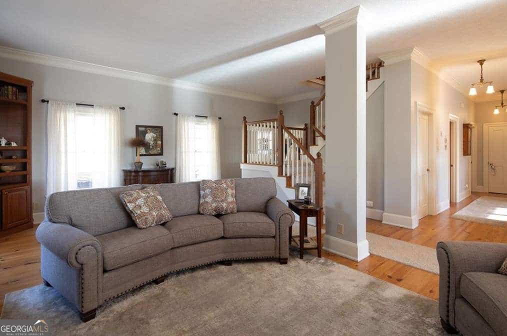 Listing photo 3