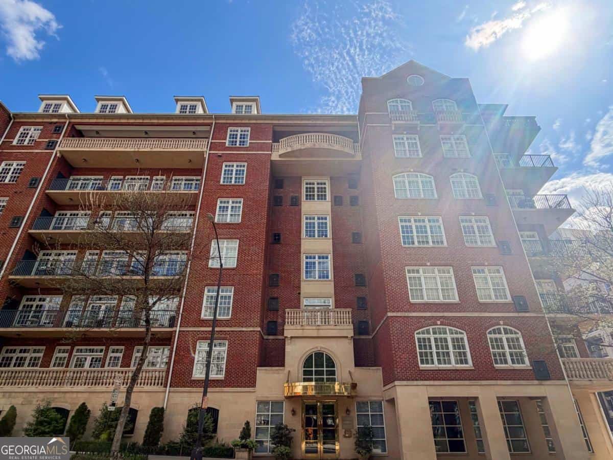 77 Peachtree PL NE 201 #201, Atlanta, GA 30309
