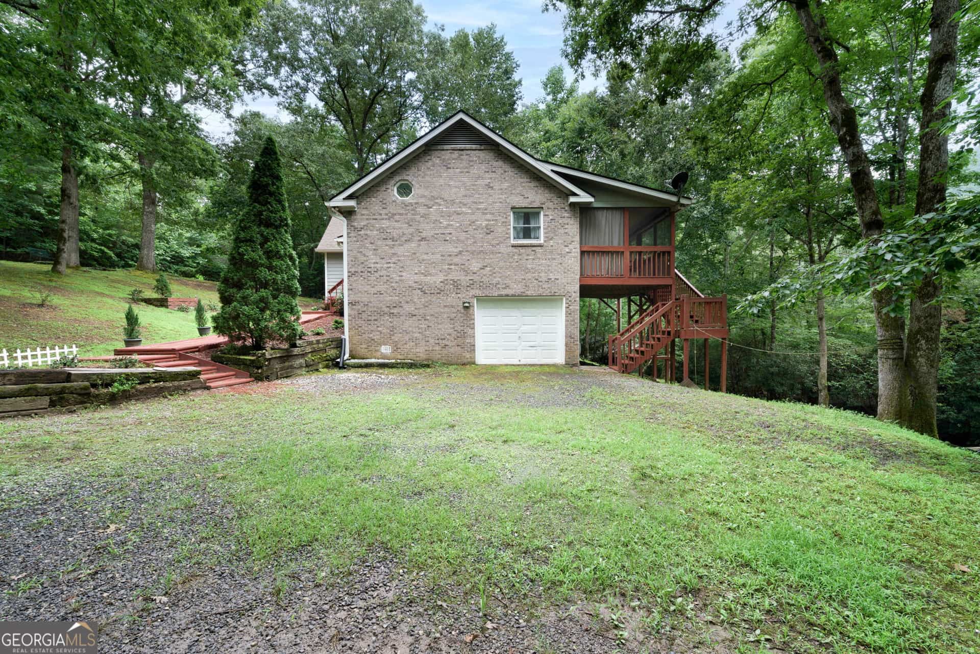 Listing photo 6