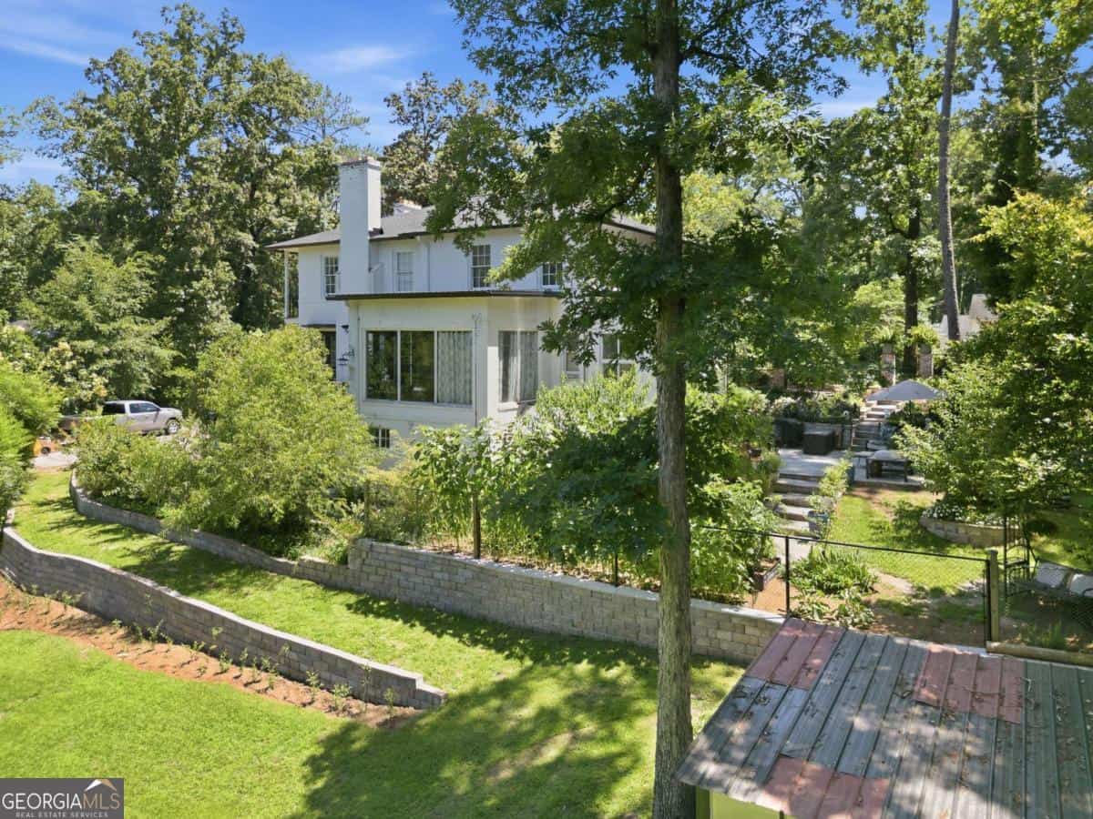 Listing photo 6