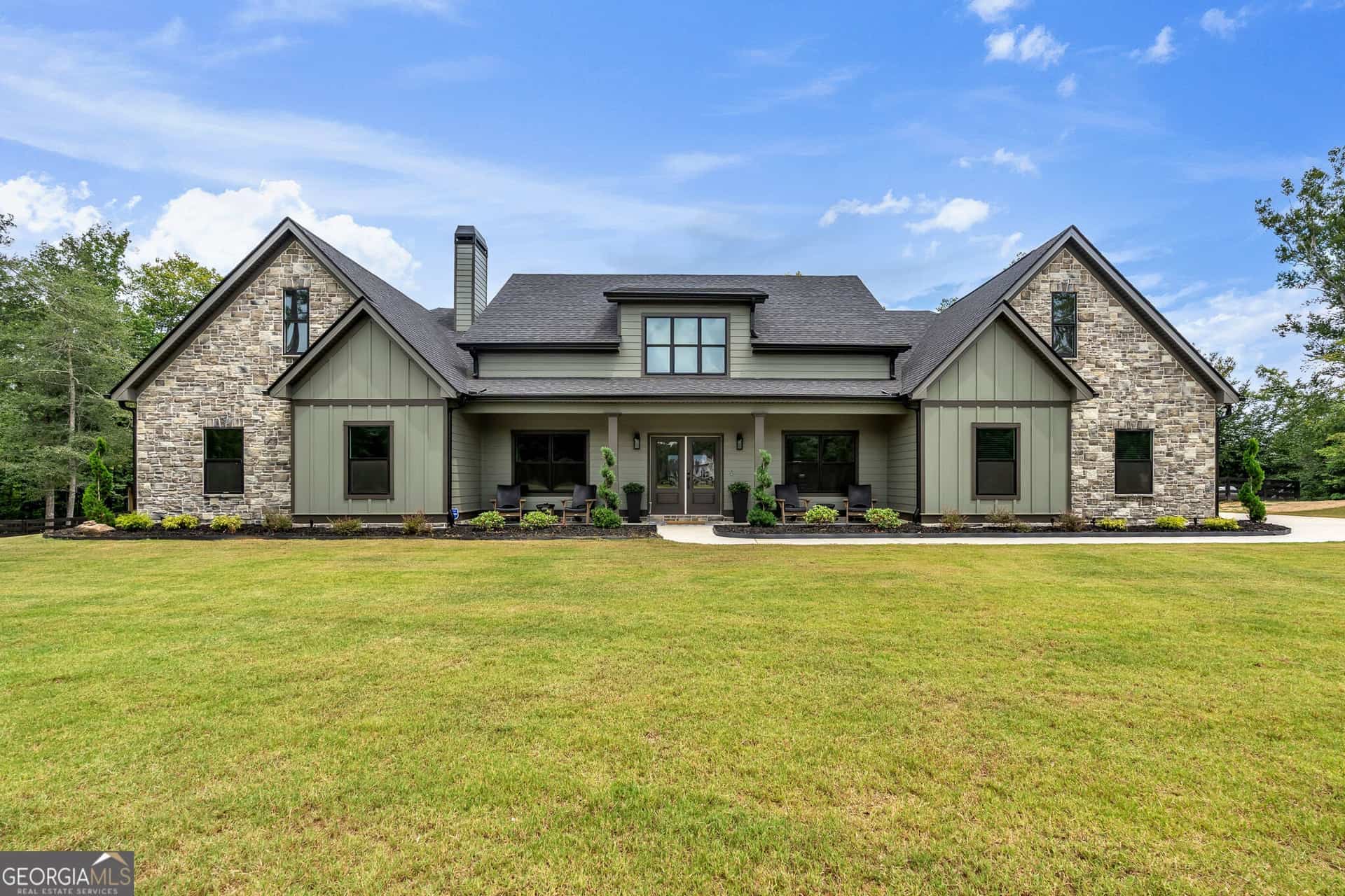 392 Georgian Pines DR, Senoia, GA 30276