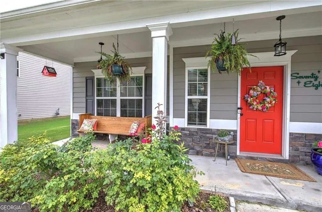Listing photo 2