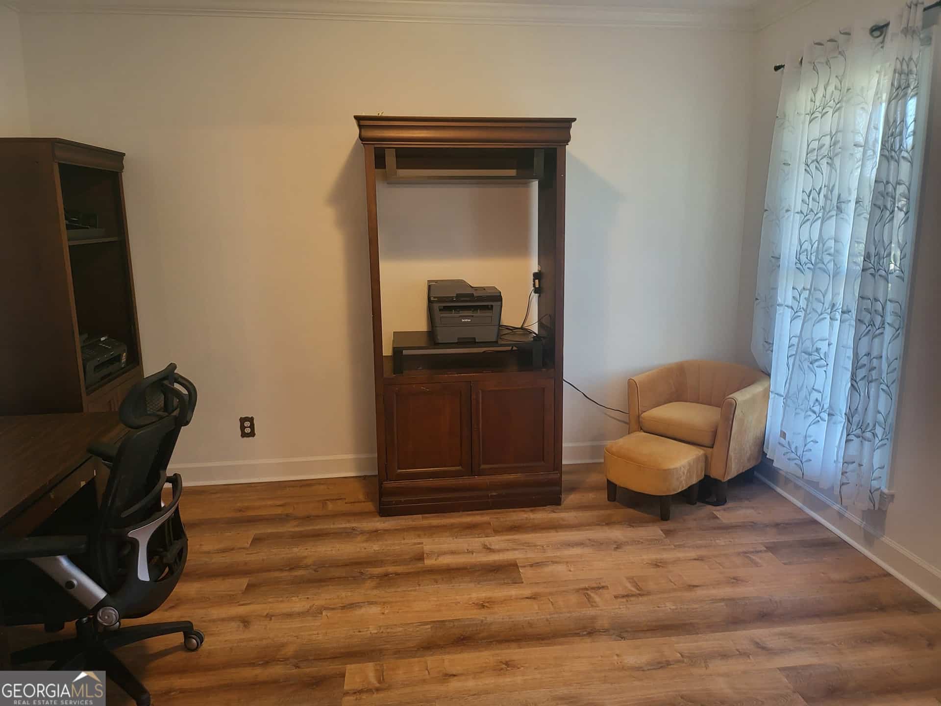 Listing photo 6