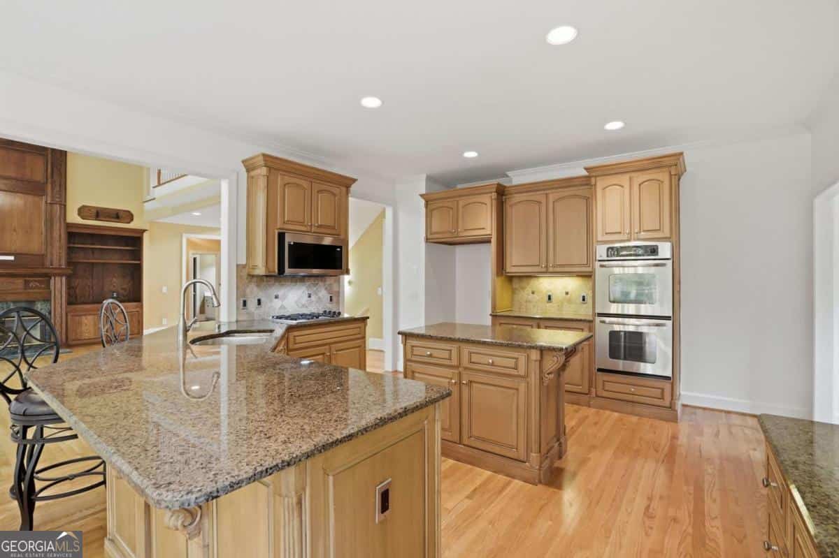Listing photo 4