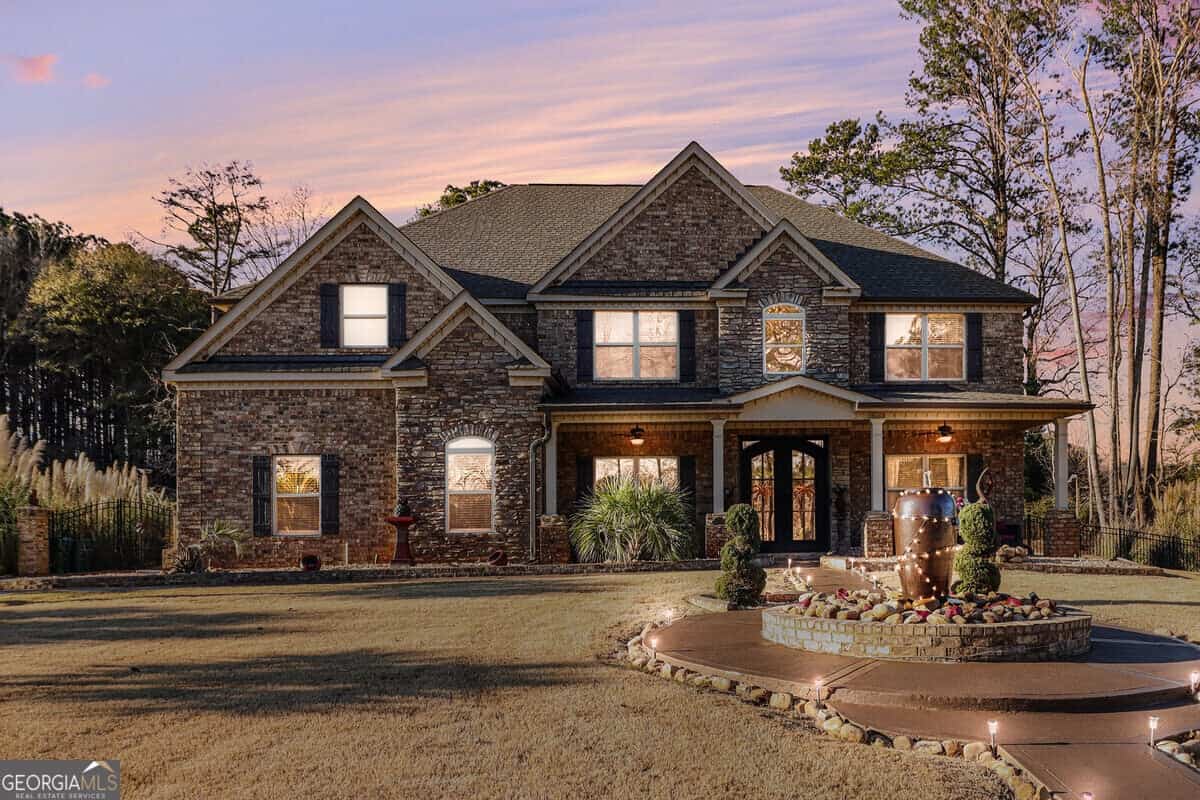 129 Limbaugh Valley DR, McDonough, GA 30252