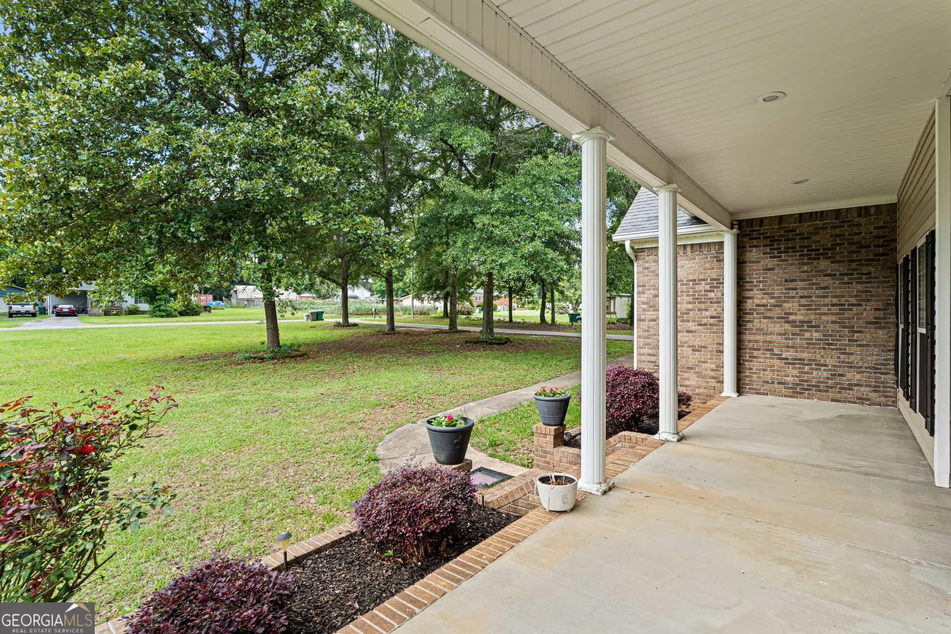 Listing photo 4