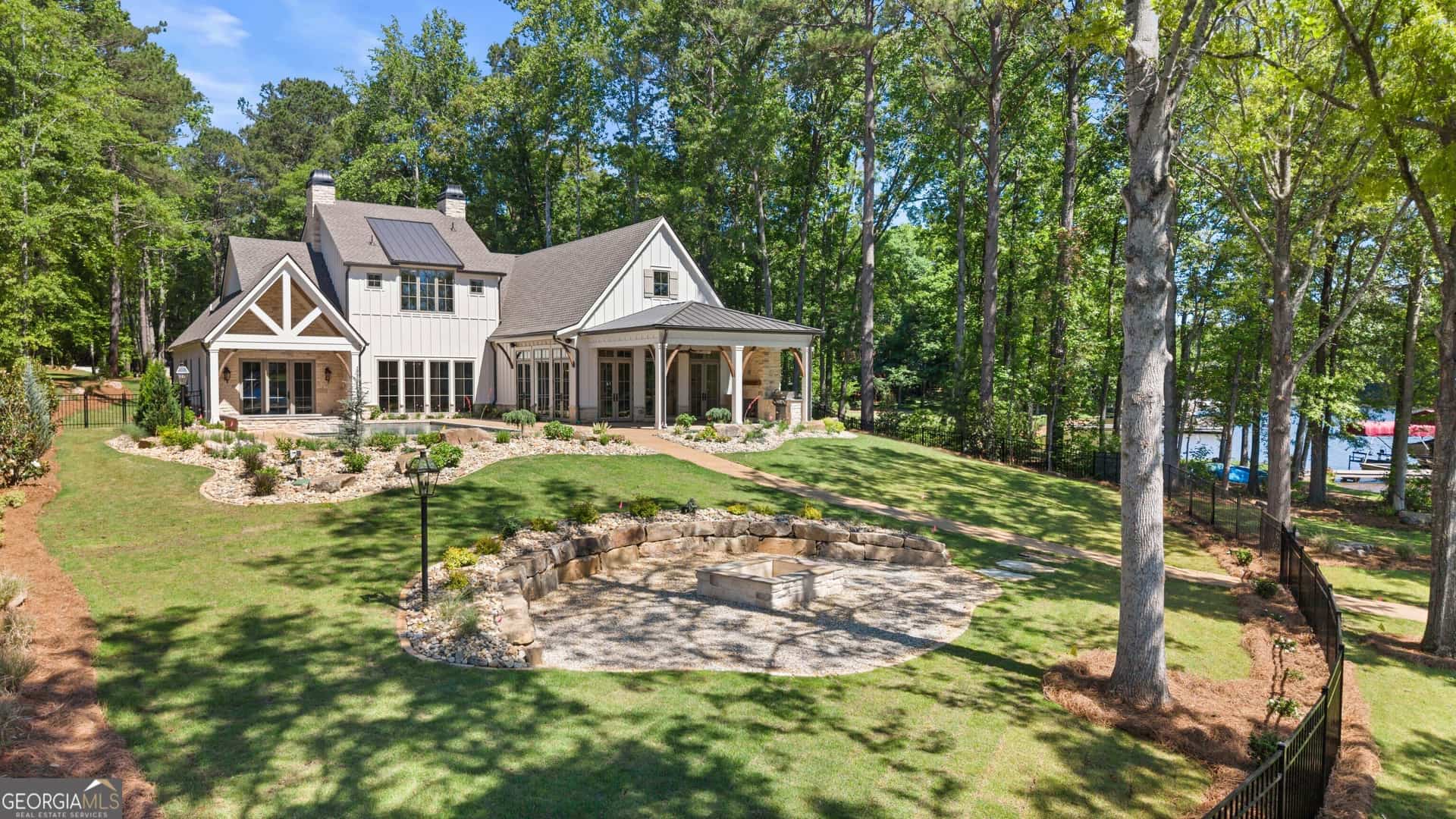 138 Phoenix DR, Eatonton, GA 31024
