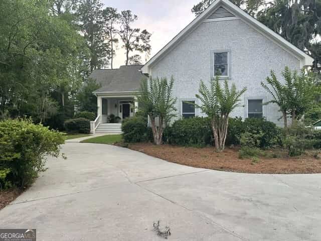17 Boundary LN, St. Simons, GA 31522