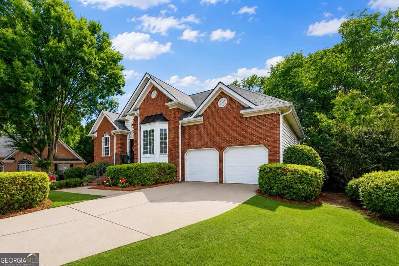 215 Mamie CT, Alpharetta, GA 30004