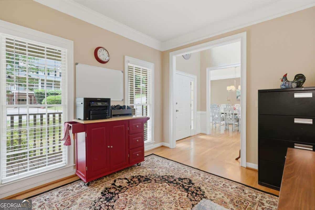 Listing photo 6