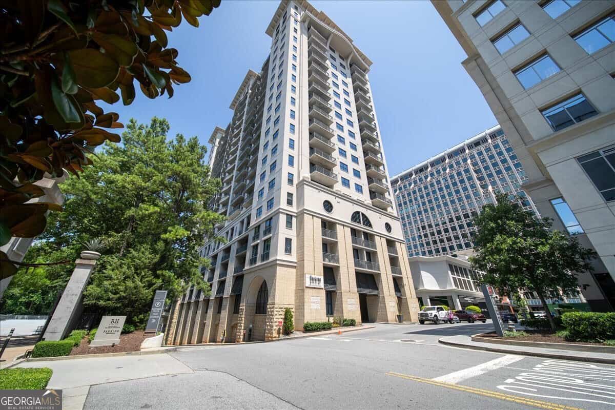3040 Peachtree RD NW 702 #702, Atlanta, GA 30305