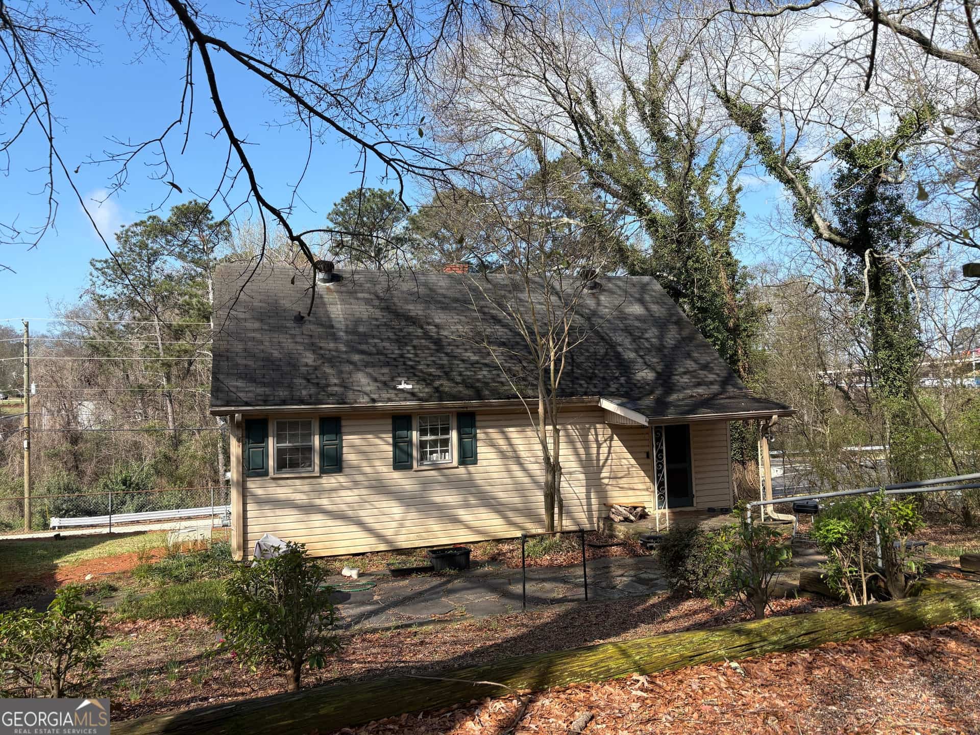 Listing photo 4