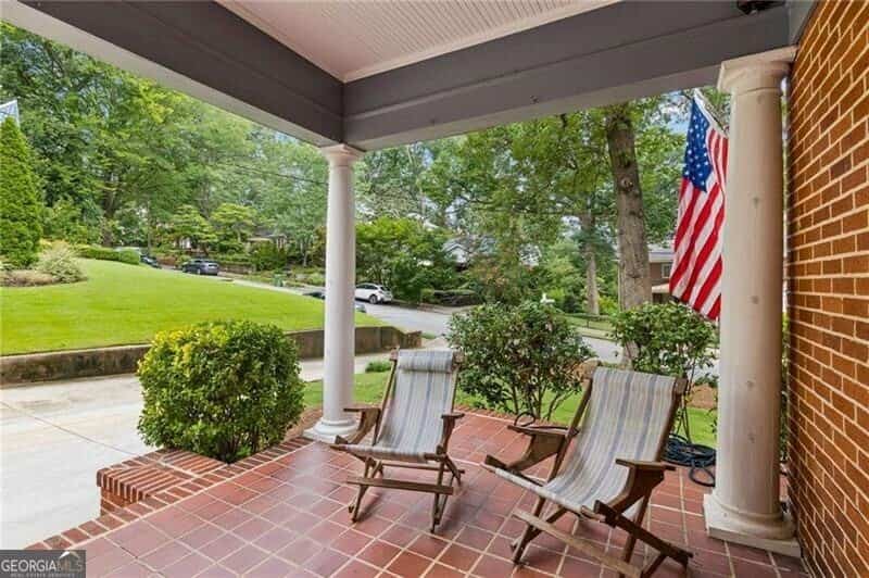 Listing photo 3