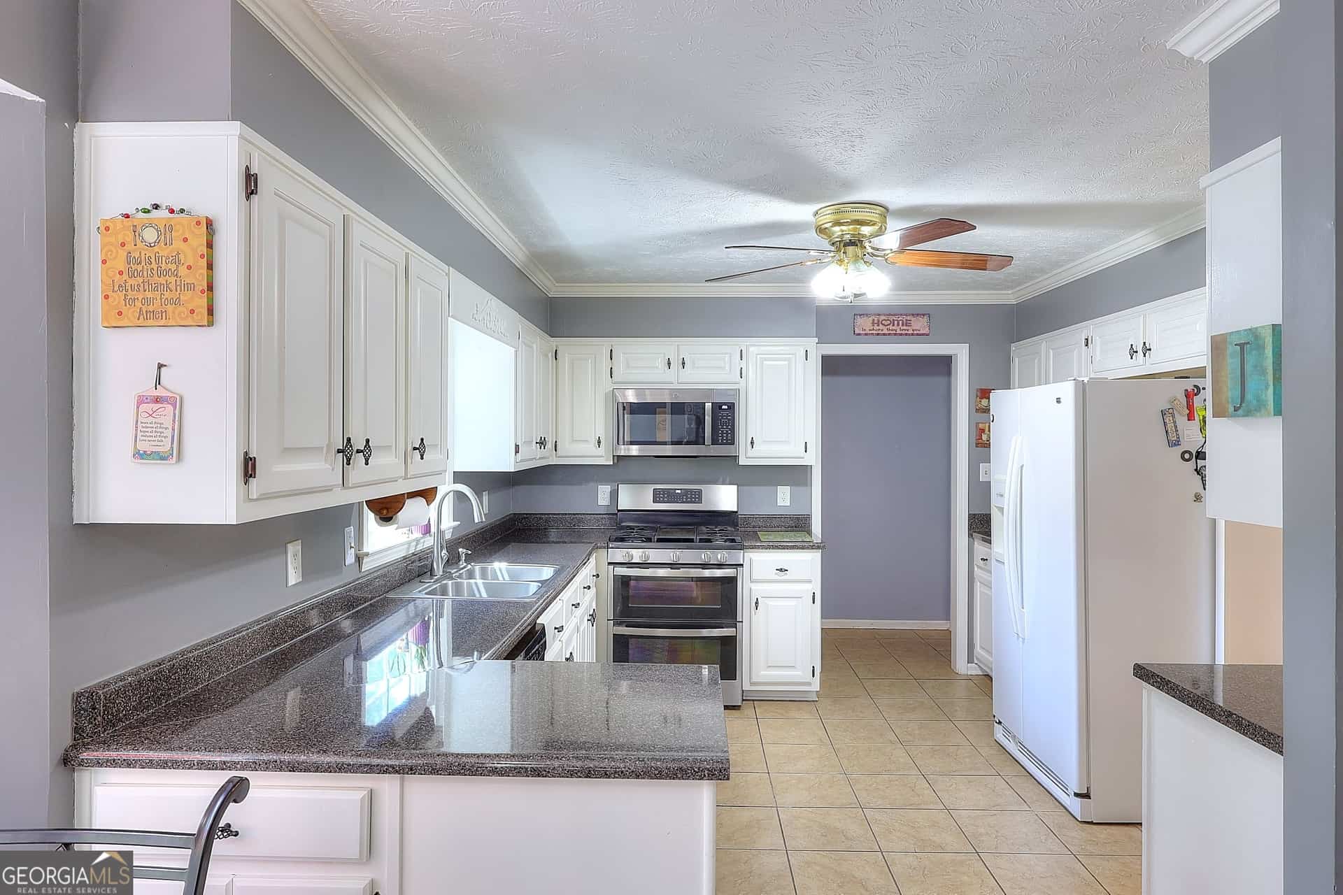 Listing photo 6