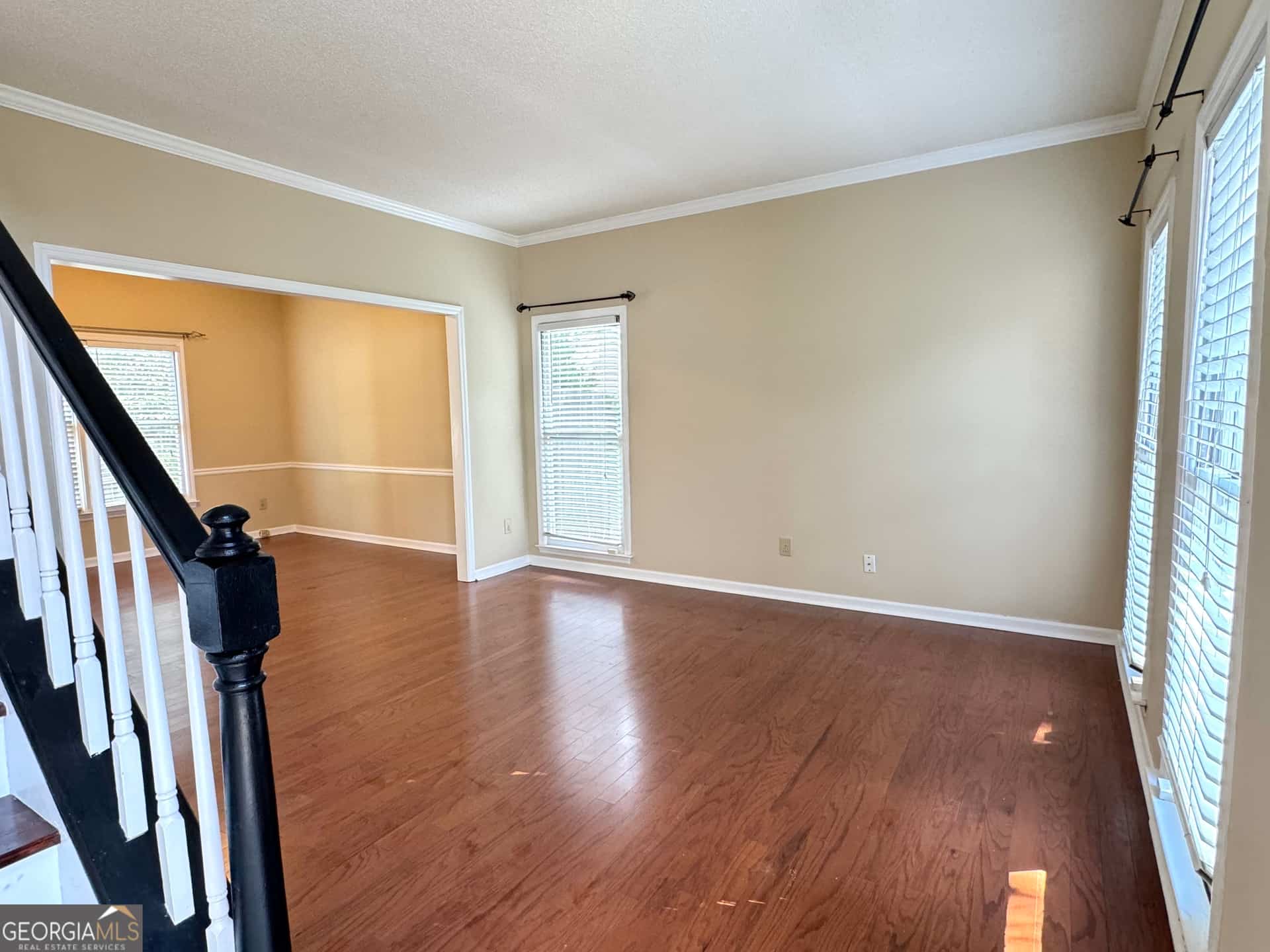 Listing photo 6