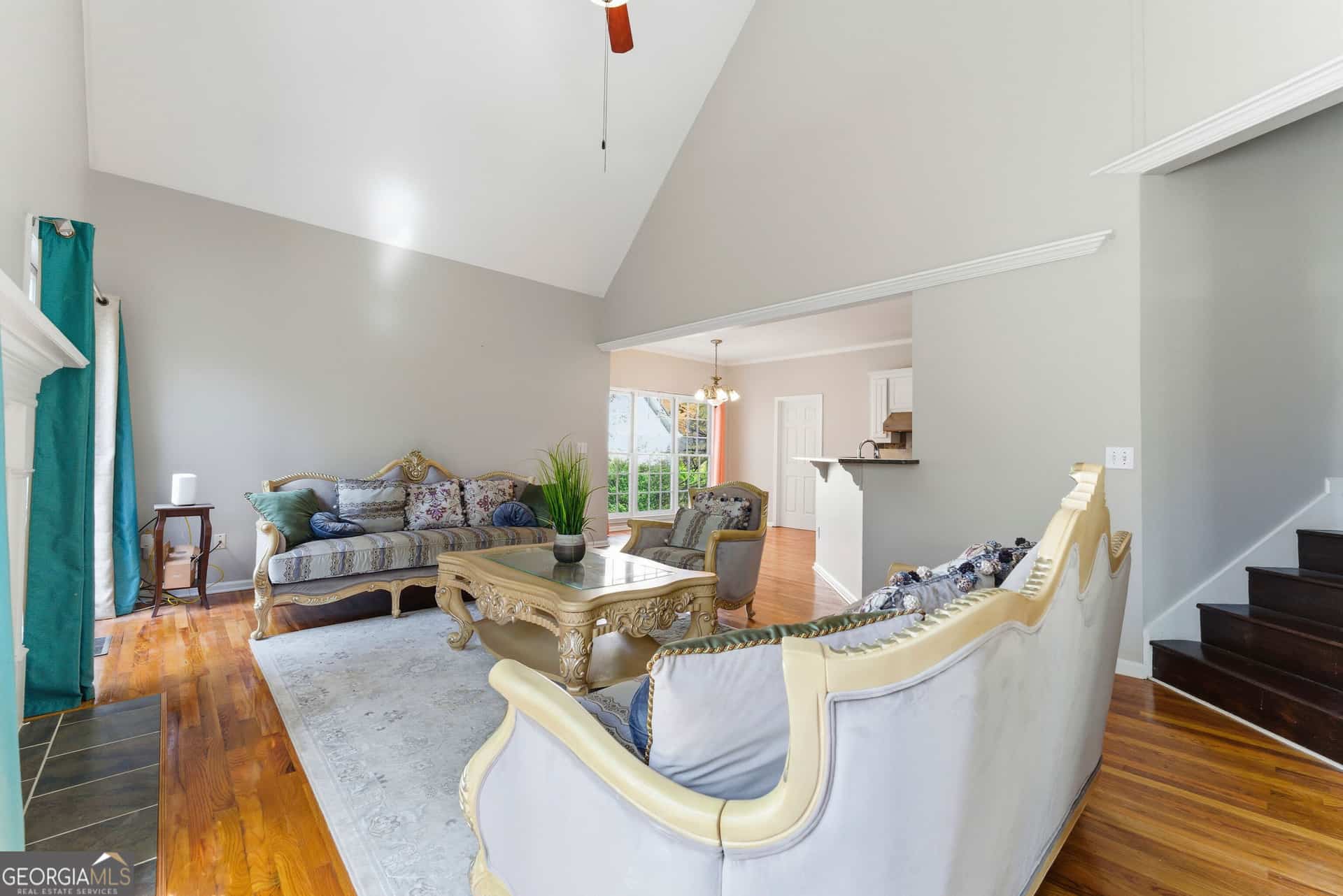 Listing photo 6