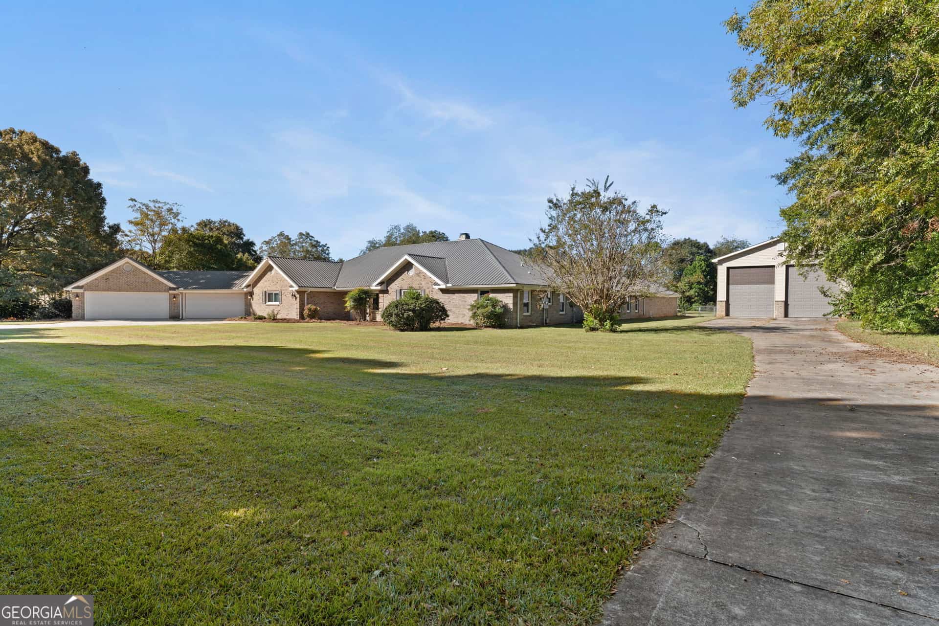 Listing photo 6